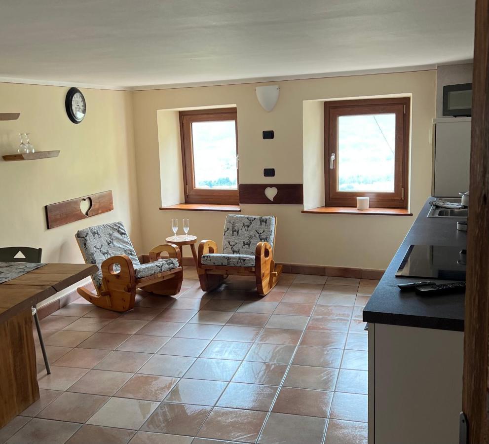 Profumo Di Legno Lägenhet Aosta Exteriör bild