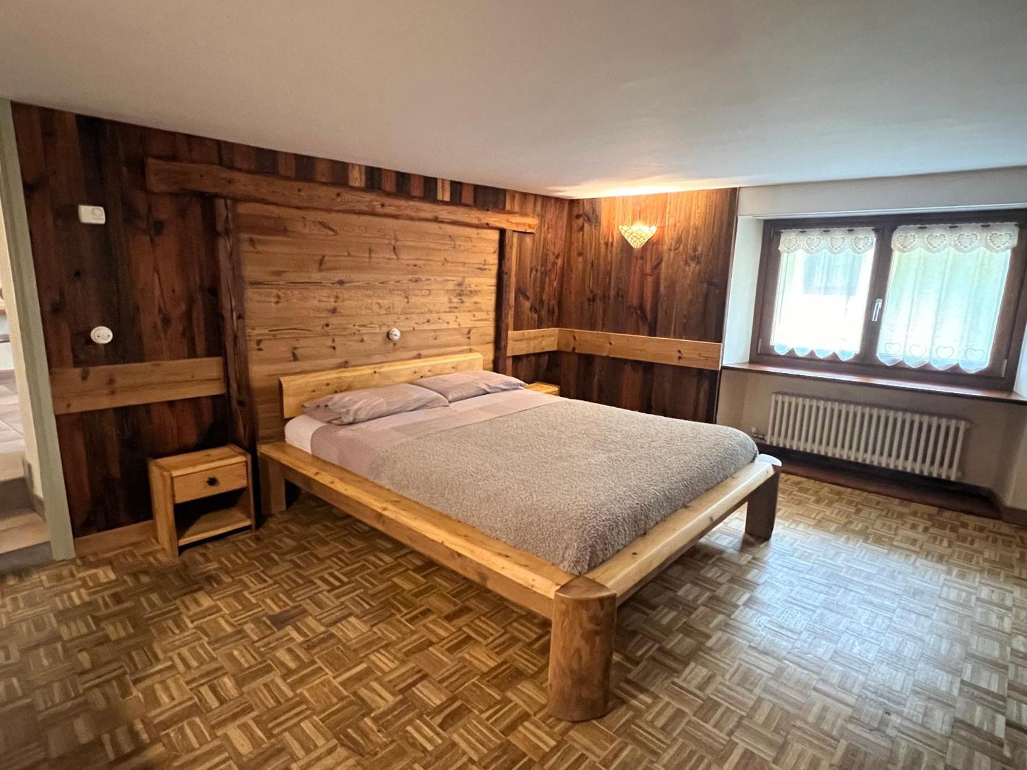 Profumo Di Legno Lägenhet Aosta Exteriör bild
