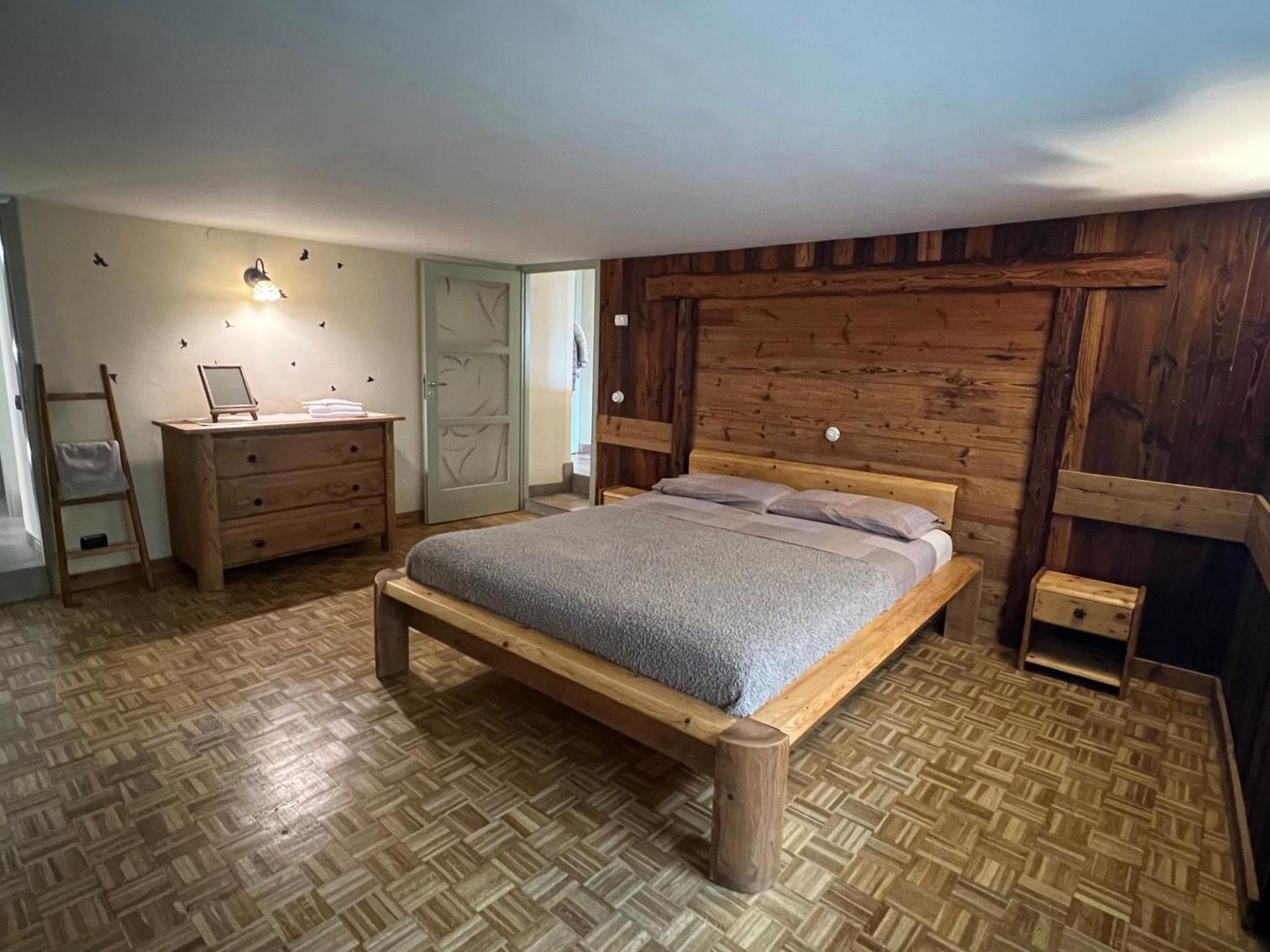Profumo Di Legno Lägenhet Aosta Exteriör bild